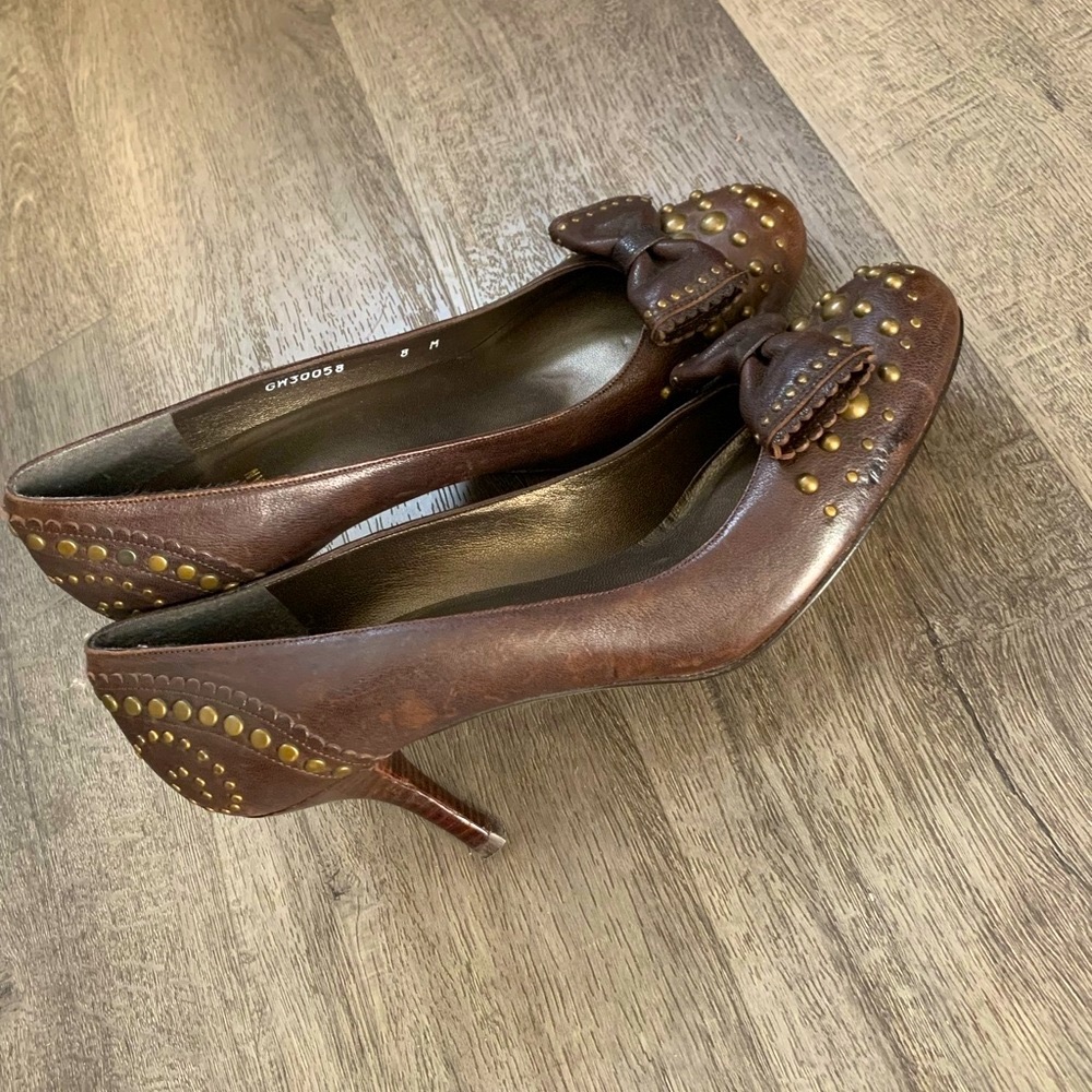 Stuart Weirzman Vintage Y2K Office siren Brown Leather Studded Bow Heels… - Picture 7 of 15